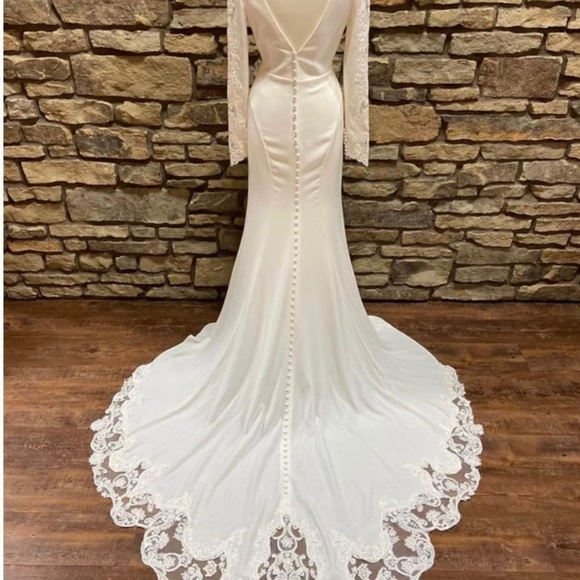 OXFORD STREET WEDDING DRESS SIZE 12 - NOT ALTERED - Picture 5 of 7